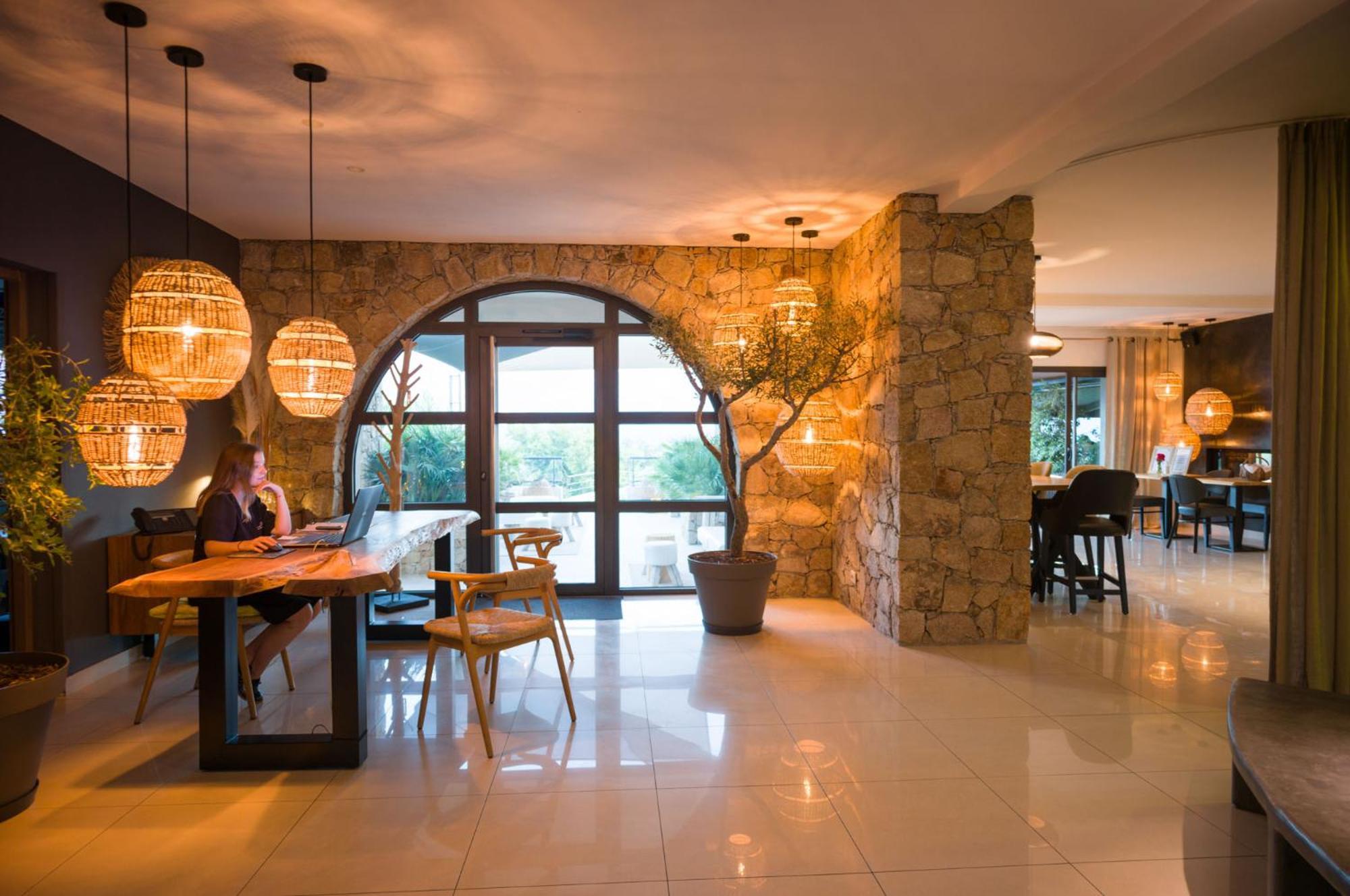 Hotel A Piattatella 몽티셀로 외부 사진